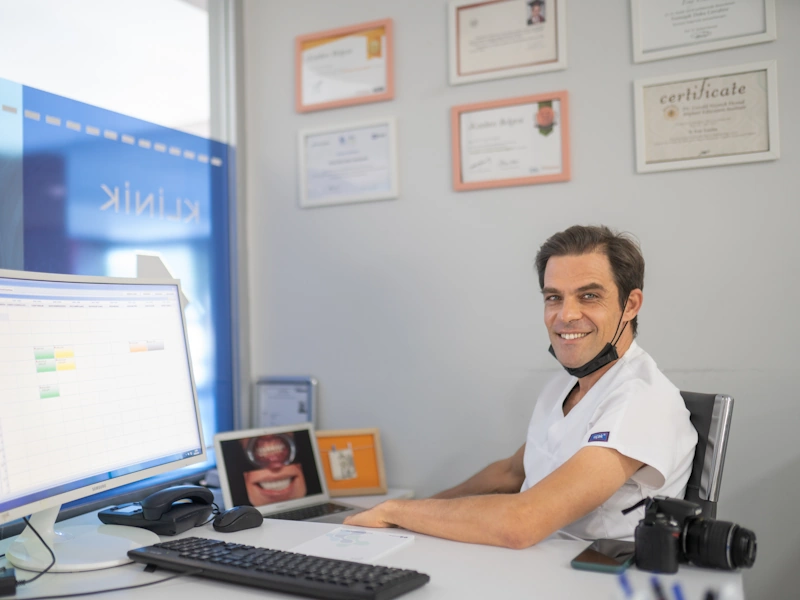 dentist-dr-eray-eraslan-09.webp
